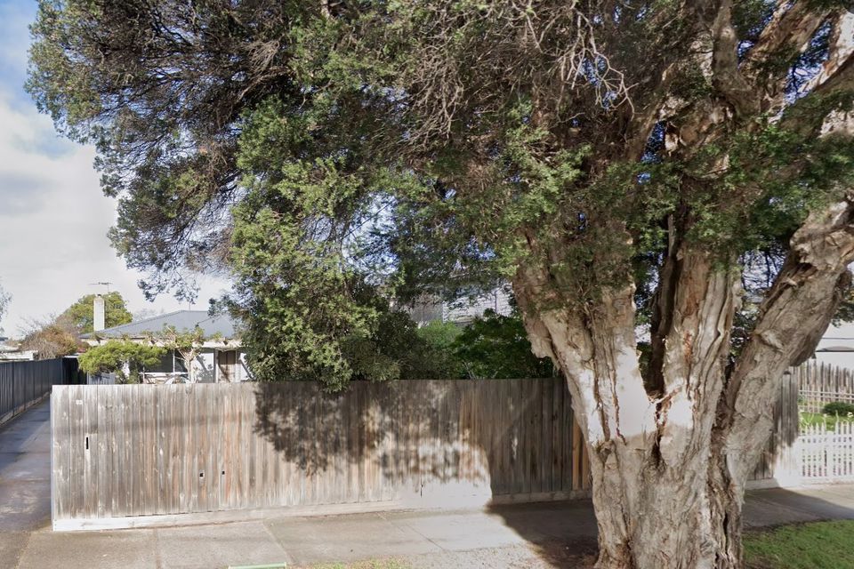 83 McMahon Road, Reservoir