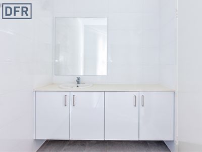 8A Chisham Avenue, Kwinana Town Centre
