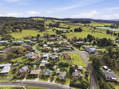 1 Taree Crescent, Gravelly Beach
