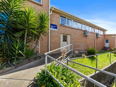 Rear / 1-3 Gordon Crescent, Seymour