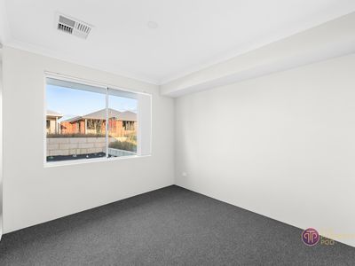 8 Ballyronan Road, Maddington