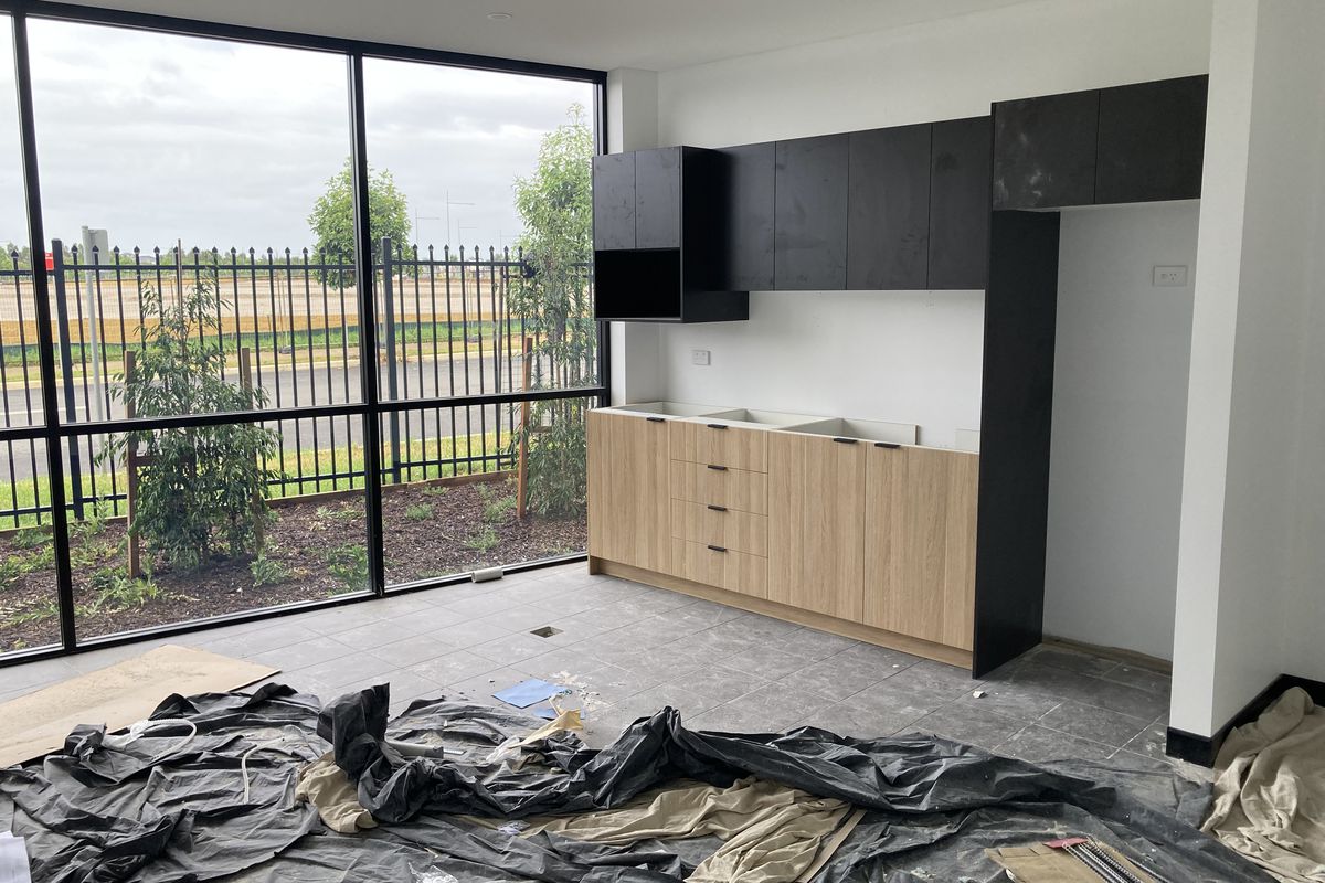 2 Flood Street, Oran Park