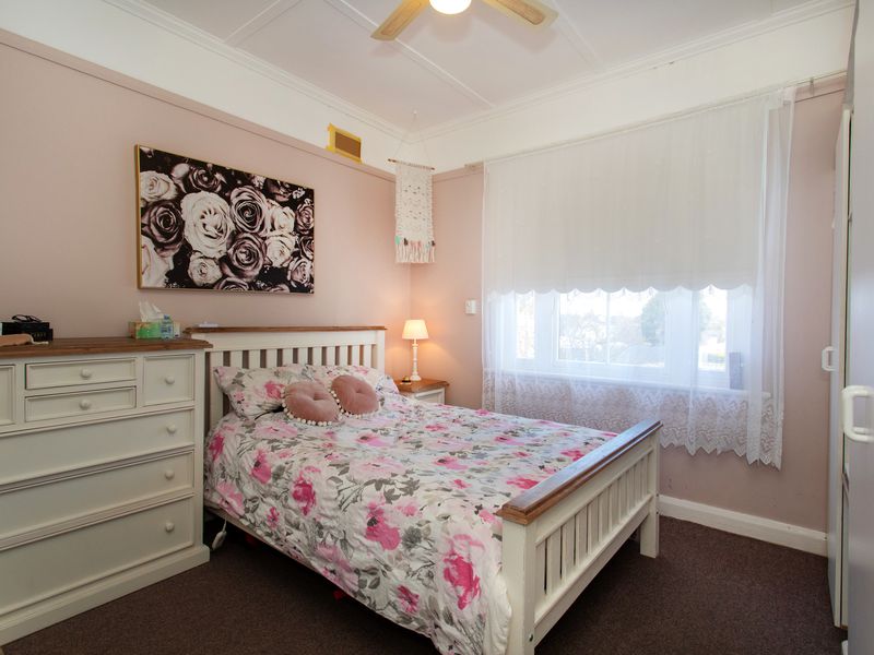 51 Darling Avenue, Cowra