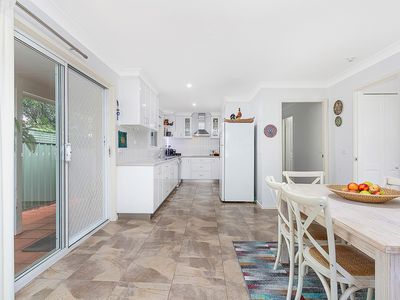 42 Tarra Crescent, Oak Flats