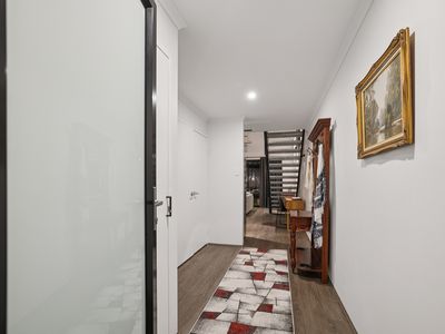 21 Livorno Boulevard, Piara Waters