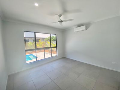40 Seaside Parade, Palm Cove