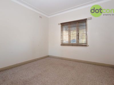 11 Valencia Street, Mayfield