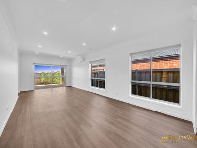 49 Woolspinner Crescent, Wyndham Vale