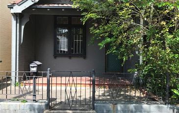 12 Wellington Street, Waterloo