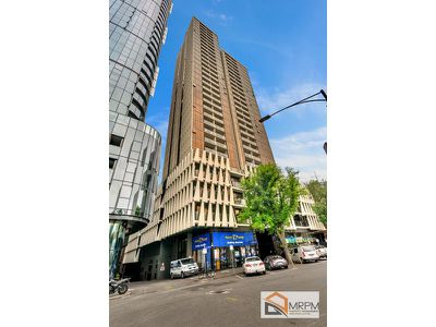 2210 / 33 Mackenzie Street, Melbourne