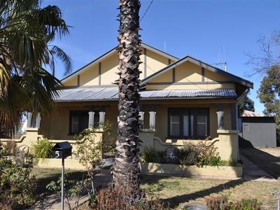 5 Barwin Street, Forbes