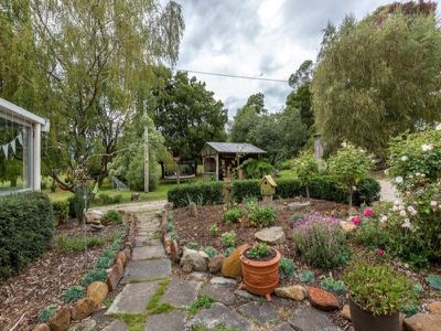 50 Mountain River Road, Grove