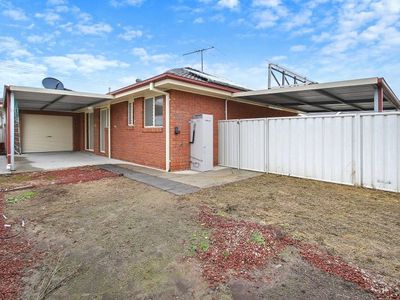 Unit 1 / 42 Mayfair Dr, West Wodonga