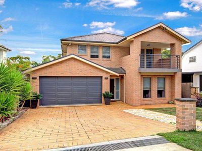 32 Baker Street, Oatley