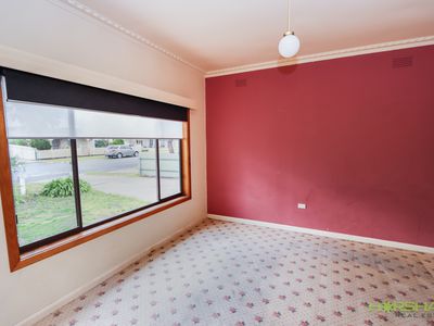1 / 6 John Street, Horsham