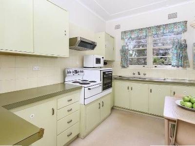96 West Parade, Denistone