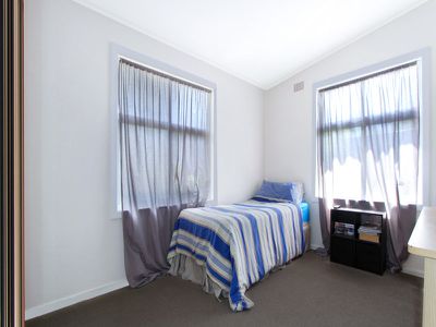 15 Messenger Road, Barrack Heights