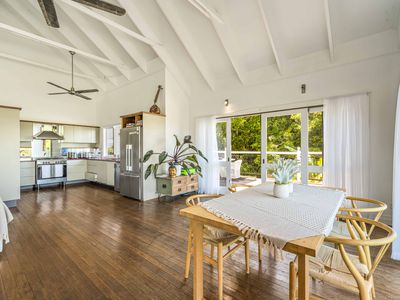 1 Tongarra Drive, Ocean Shores