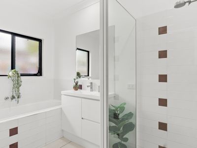 18 Travolta Close, White Rock