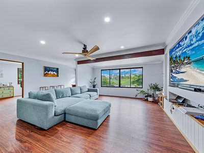 1 Usher Road, Mount Julian