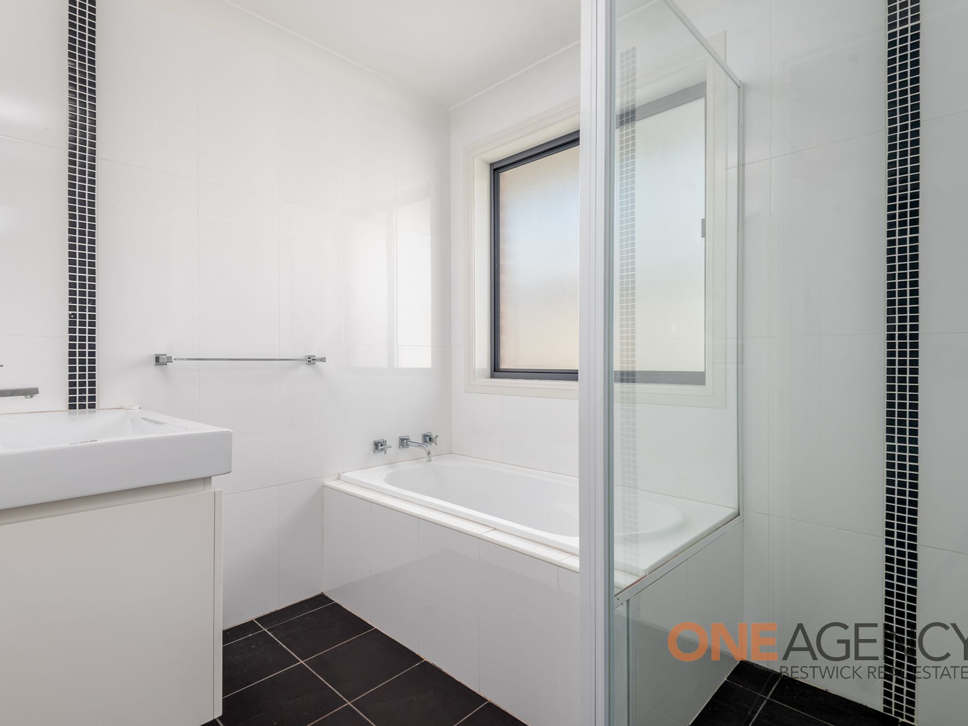 98 Evernden Road, Llanarth