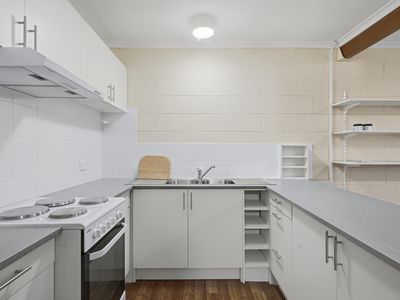 3 / 39 Sorell Street, George Town