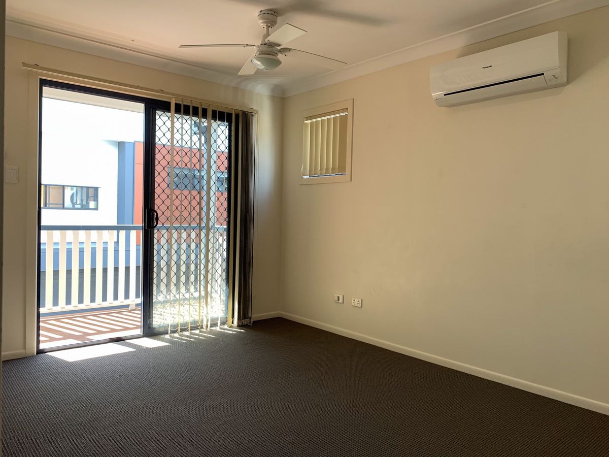 4 / 30 Cambridge Street, Carina Heights