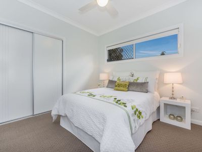 2 / 165 Stratton Terrace, Manly