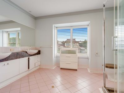 33 Winchcombe Avenue, Murrumba Downs