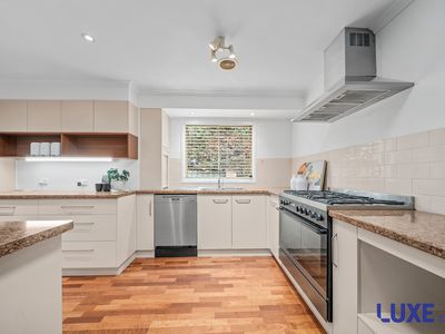 2 Hobday Place , Dunlop
