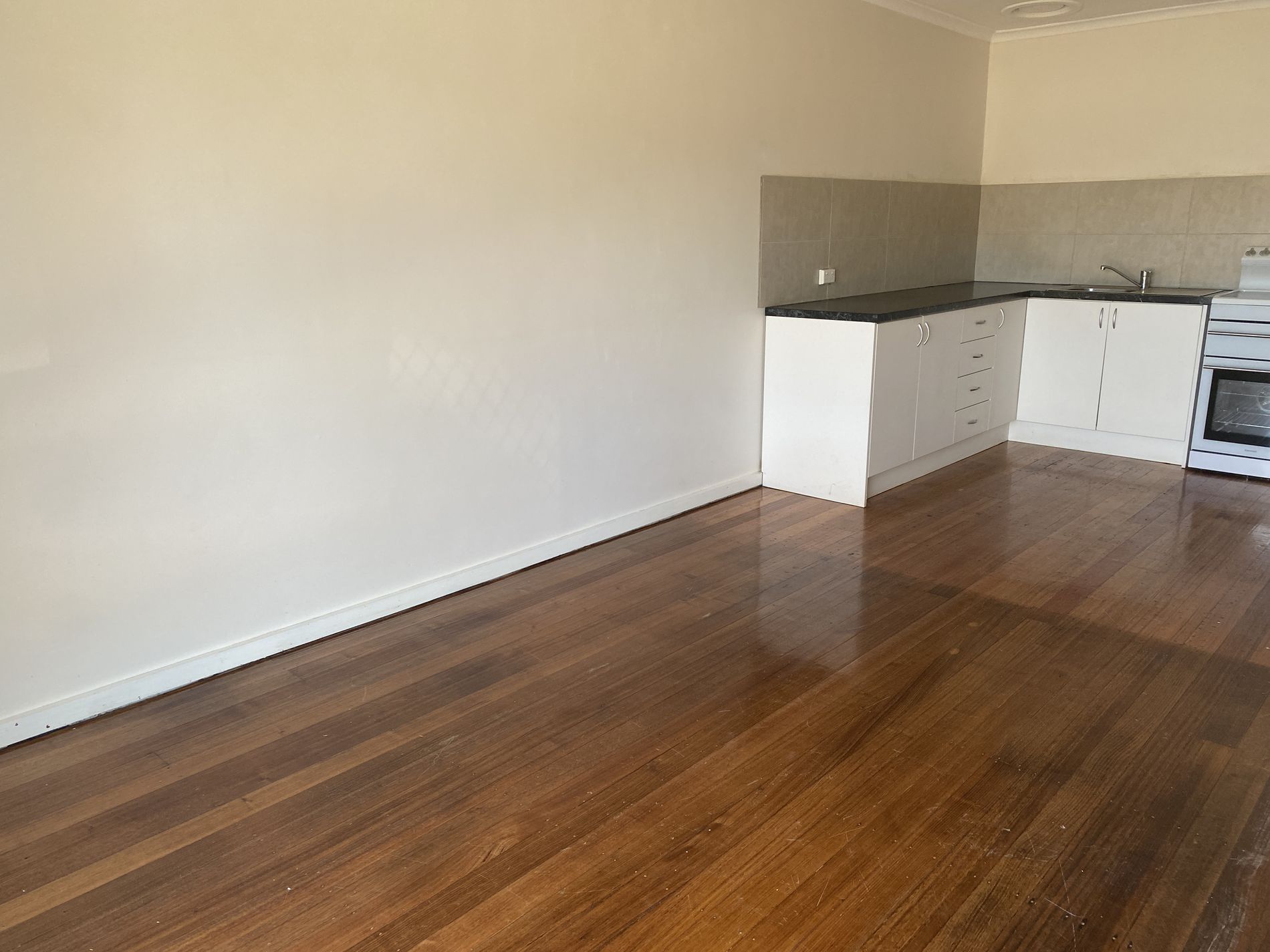 5 / 12 Manly Street, Werribee