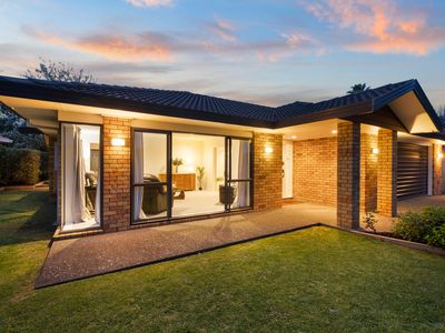 9 Suncrest Drive, West Harbour