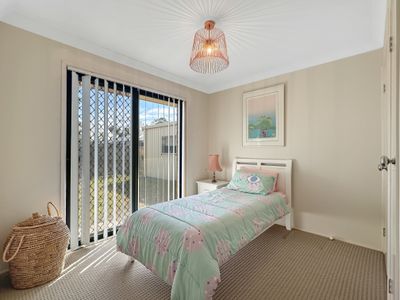 17 Broughton  Cct, Tanilba Bay