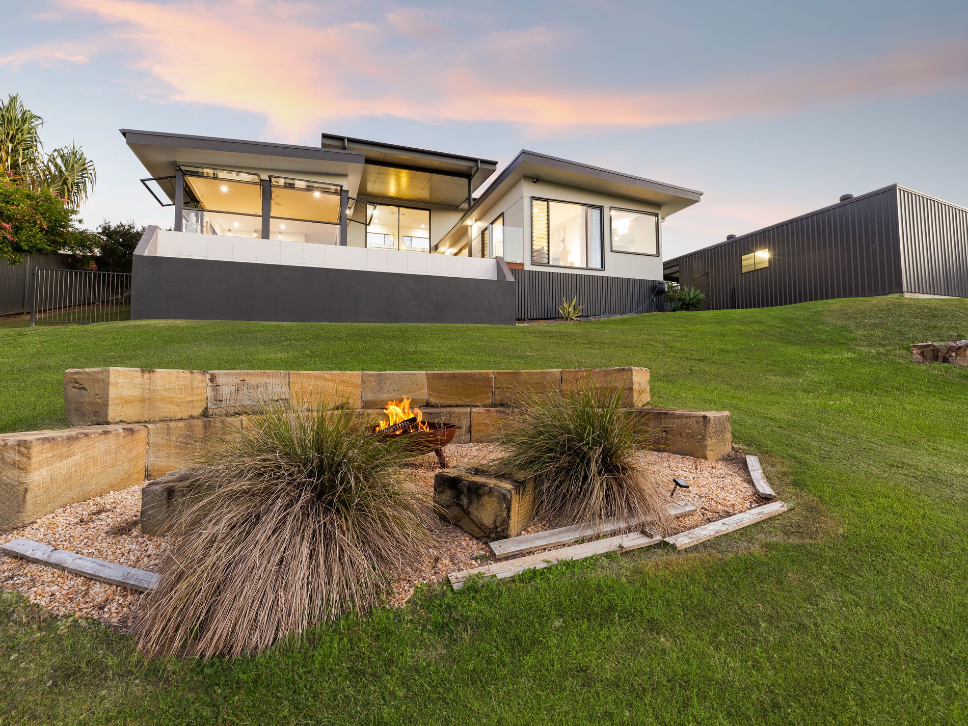 10 Kingfisher Crescent, Palmview