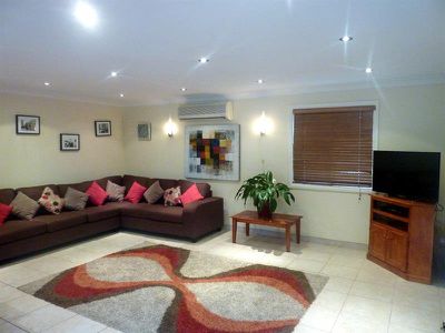 14 Stoney Creek Rd, Beverly Hills