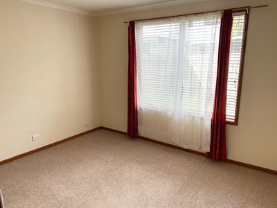 2 / 10 Sinns Avenue, Werribee