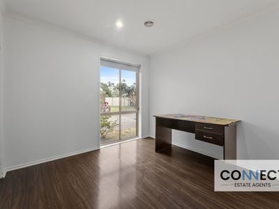 1 / 37 John Hunter Drive, Endeavour Hills