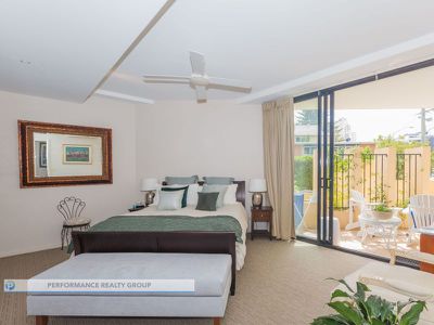 2 / 160 Surf Parade, Broadbeach