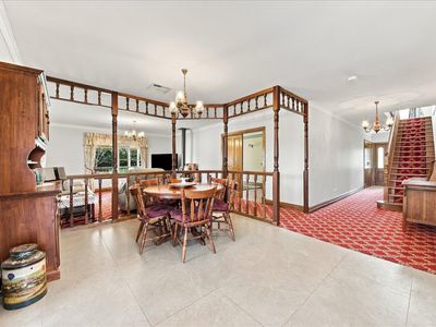 780 Montpelier Drive, The Oaks