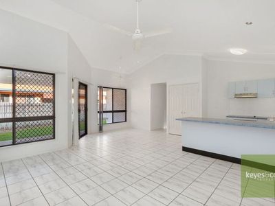 26 Honeyeater Circuit, Douglas
