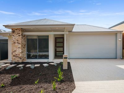 9 Shortland Road, Bushmead