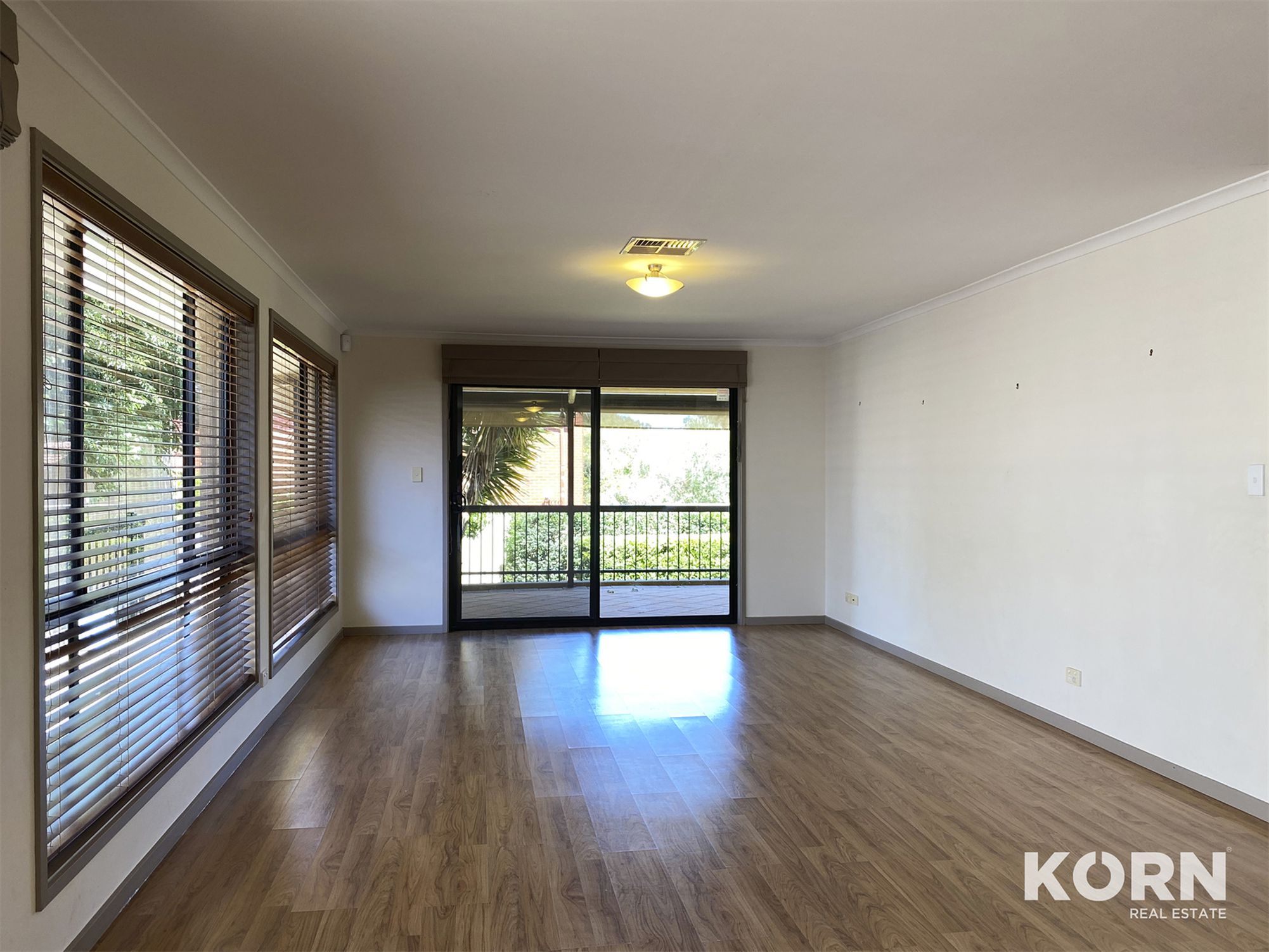 12 Russell Street, Magill
