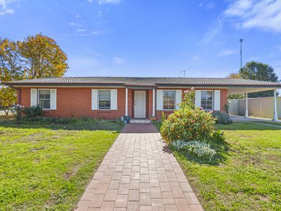 2 Bridget Street, Finley