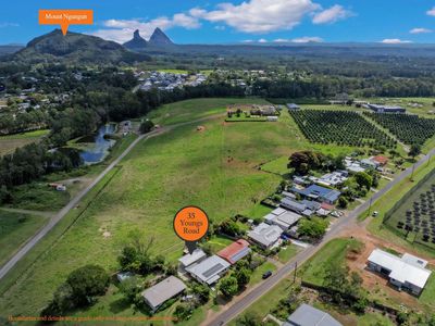 35 Youngs Road, Glass House Mountains