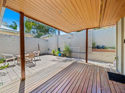 2 / 131 Seventh Avenue, Inglewood