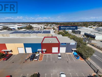 2 / 210 Barrington Street, Bibra Lake