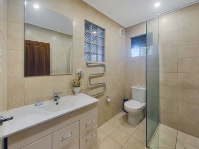 1 Josephine Falls Road, Bartle Frere