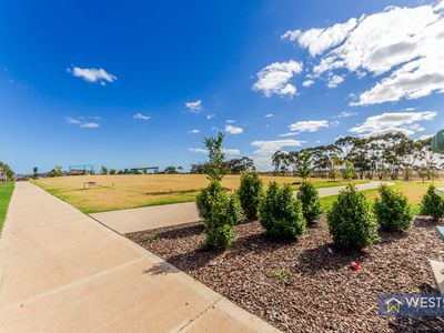 30 Crestfield Way, Wyndham Vale