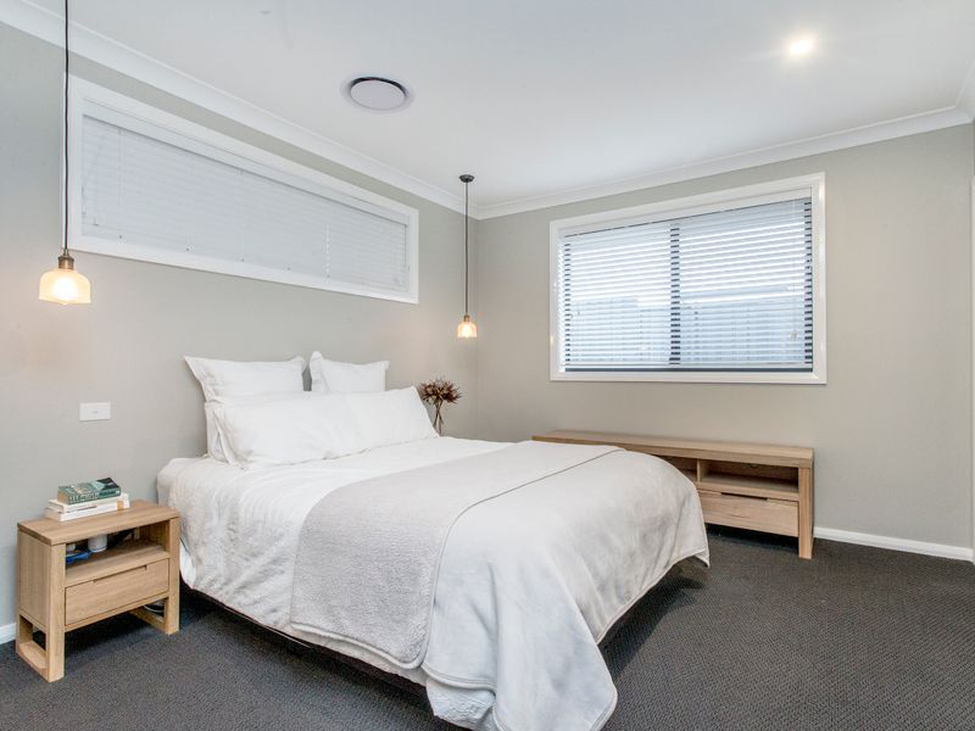 9 James Riley Drive, GLENMORE PARK