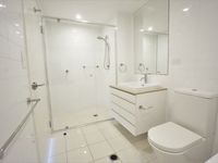 4021 level 6 / 37C Harbour Road, Hamilton